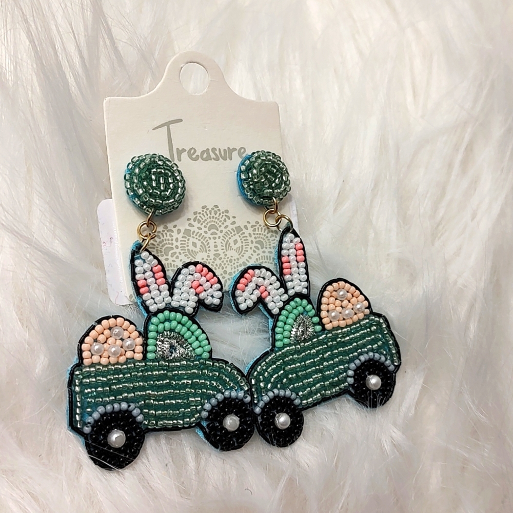 💞NWT Treasure Brand Ladies/Teens Beaded Easter Bunny 🐇 Truck Earrings, Adorabl - Picture 3 of 4